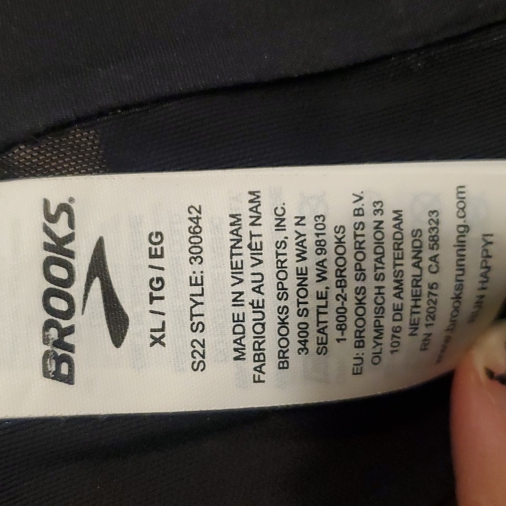 Brooks Black V-Neck Support Sports Bra - Picture 5 of 6
